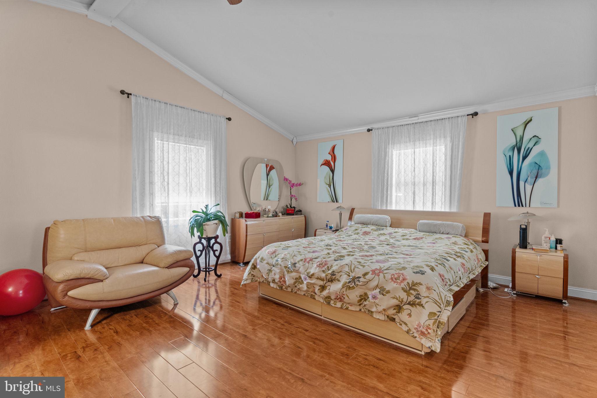 SOMERTON - Residential