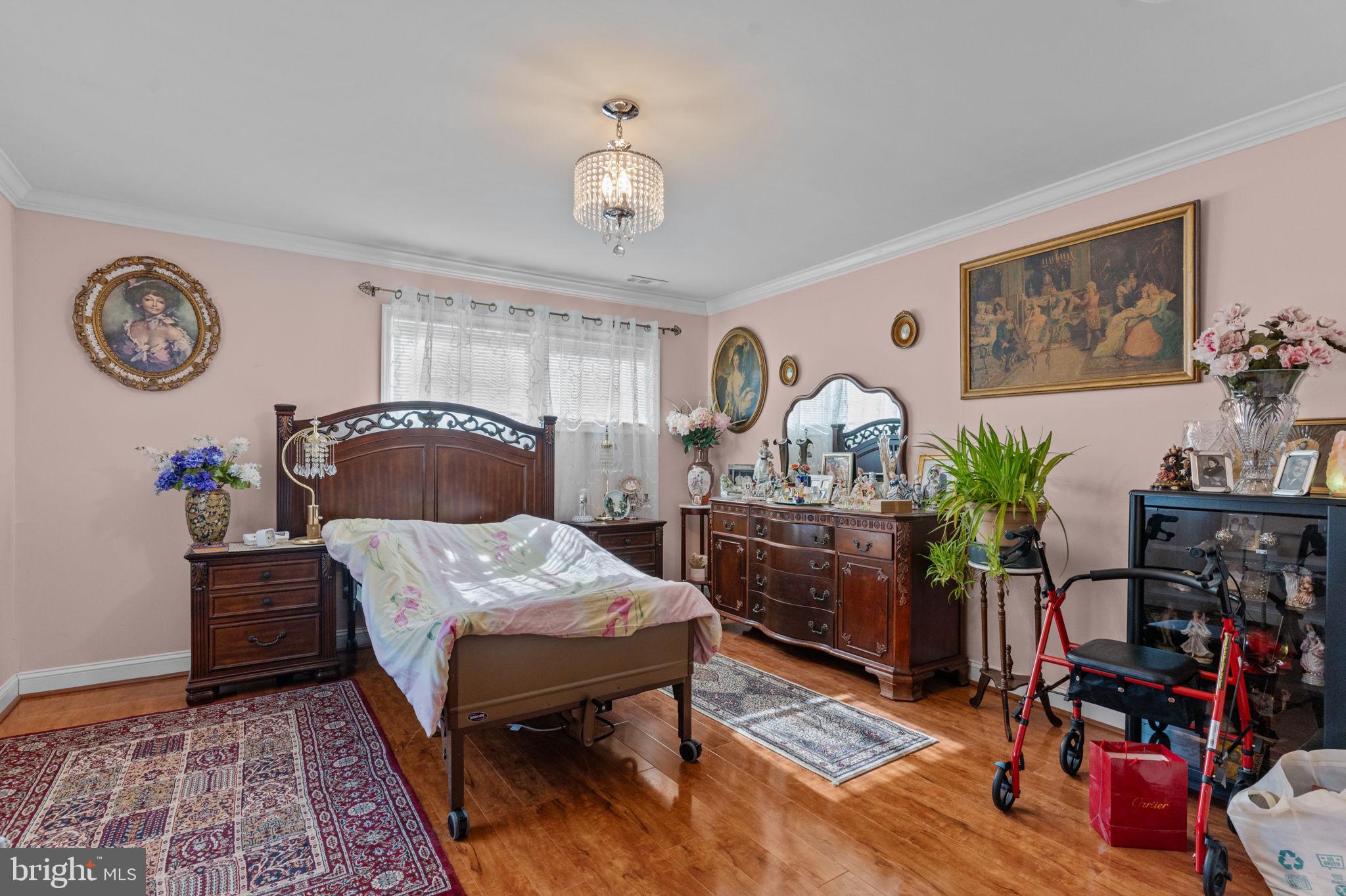 SOMERTON - Residential