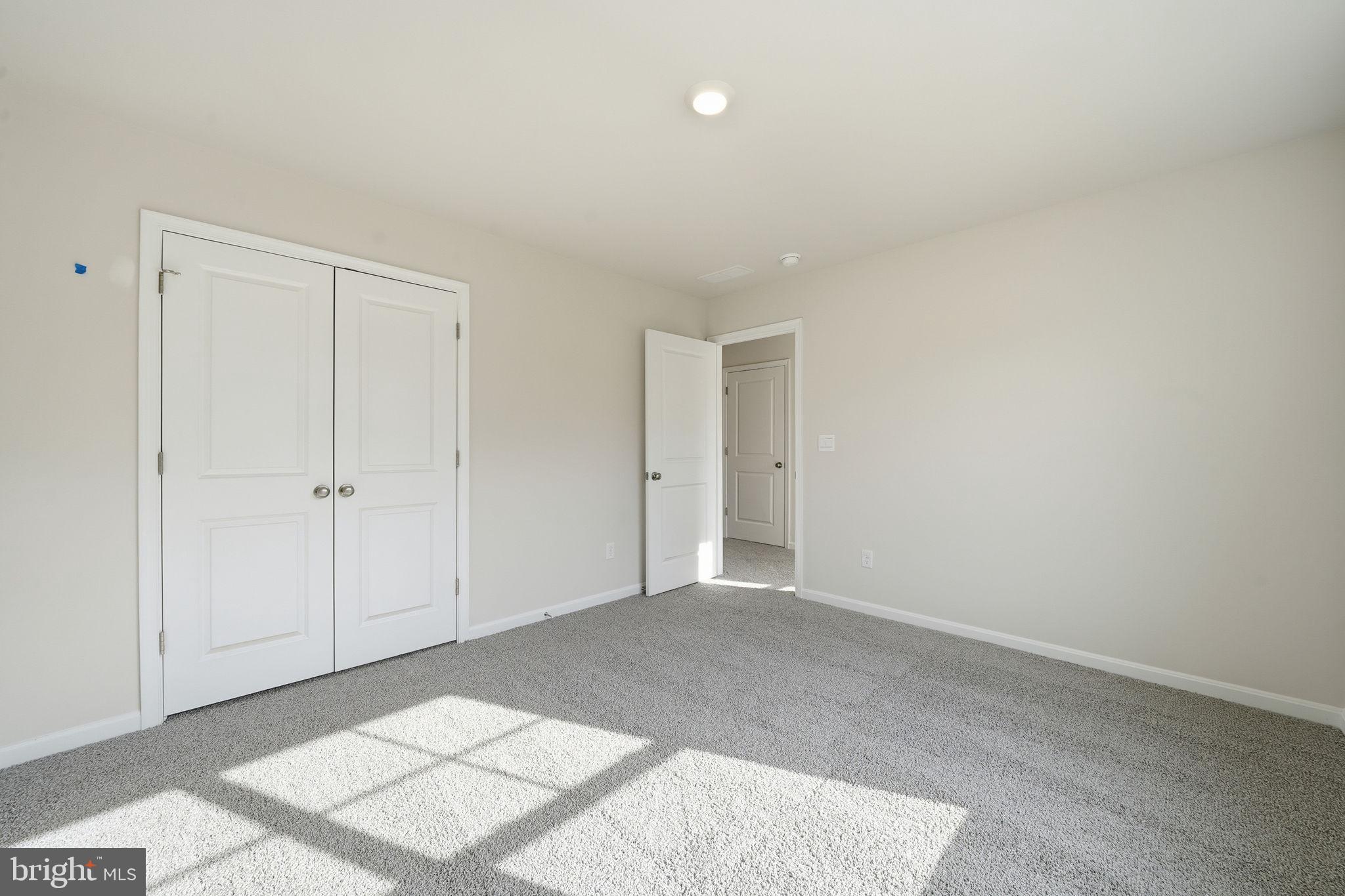 LADYSMITH VILLAGE - Residential