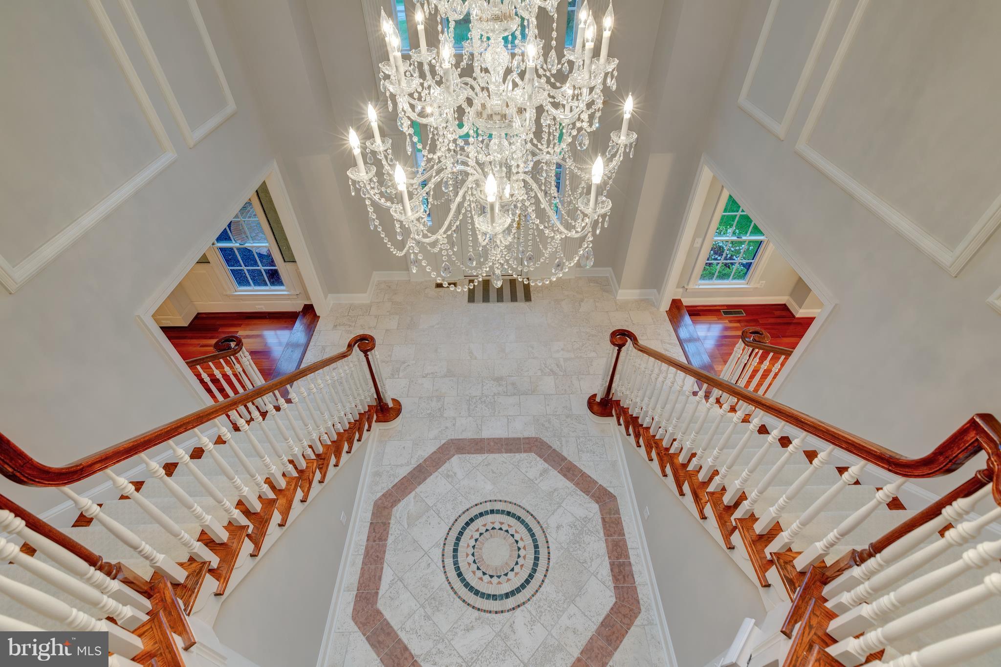 COLVIN MANOR - Residential