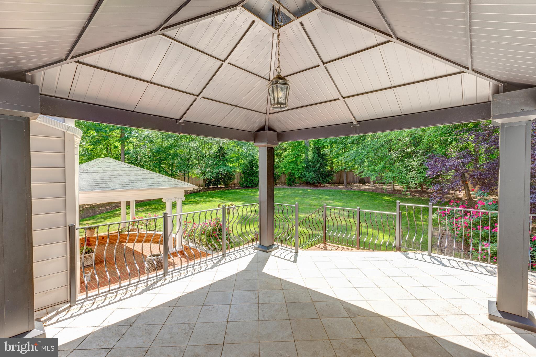 COLVIN MANOR - Residential