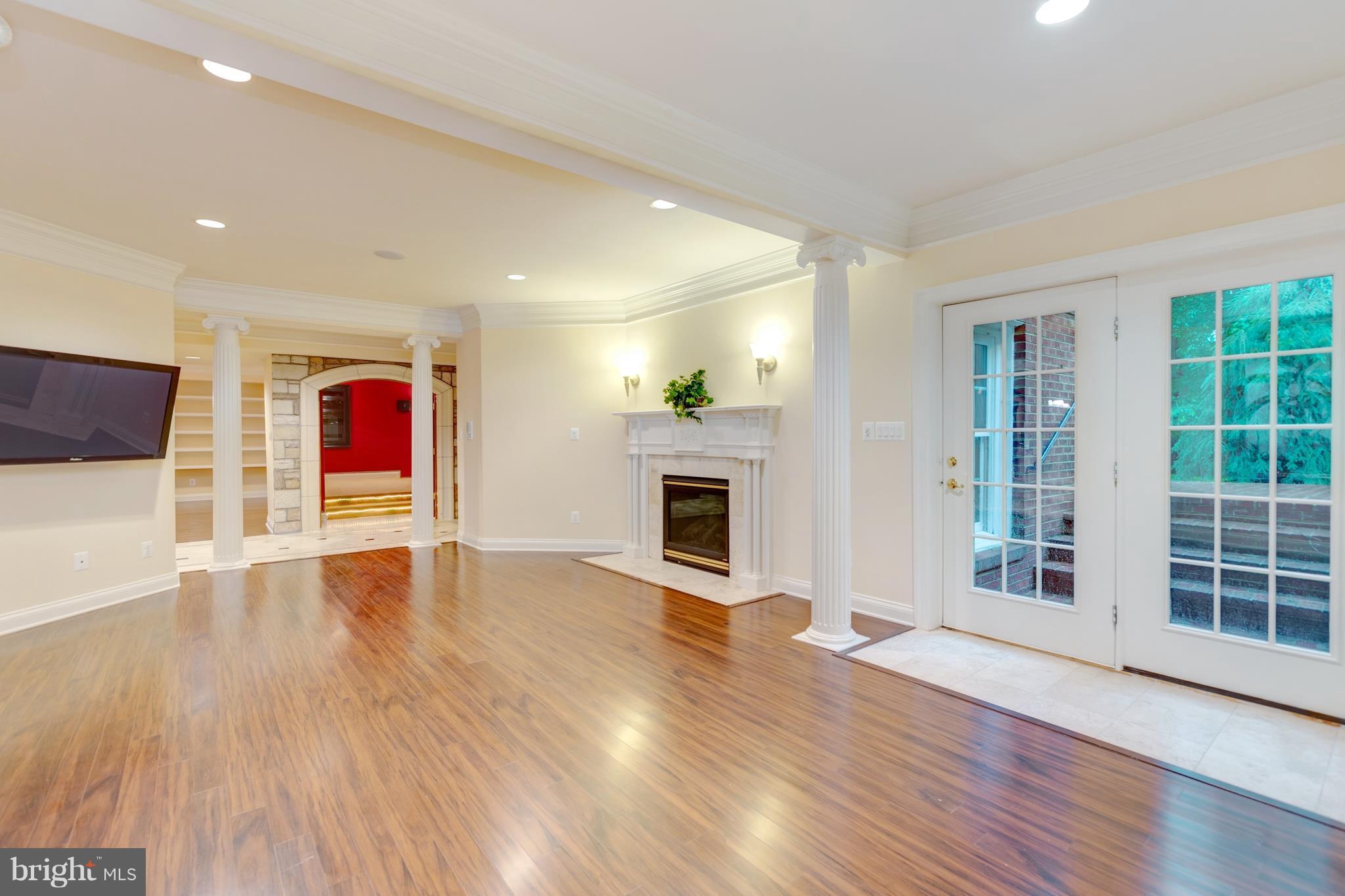 COLVIN MANOR - Residential