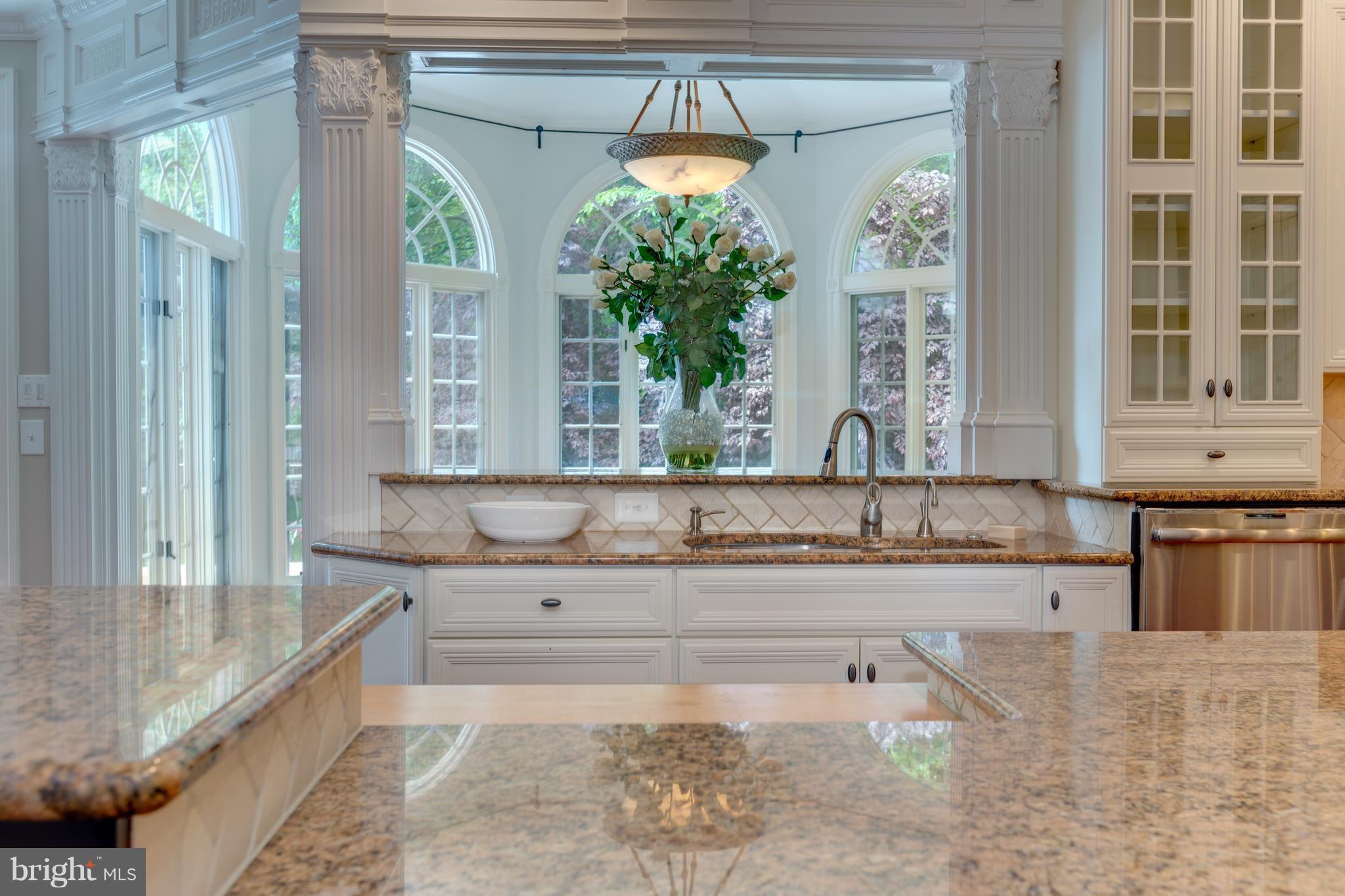 COLVIN MANOR - Residential