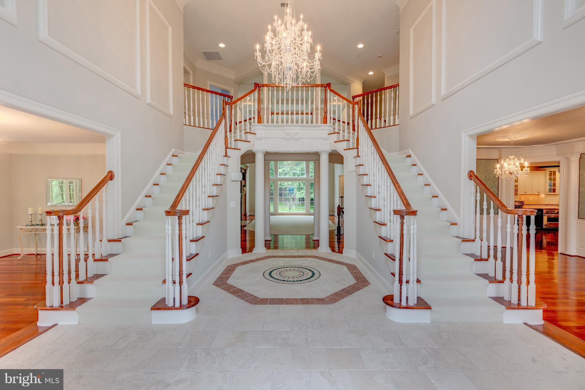 COLVIN MANOR - Residential