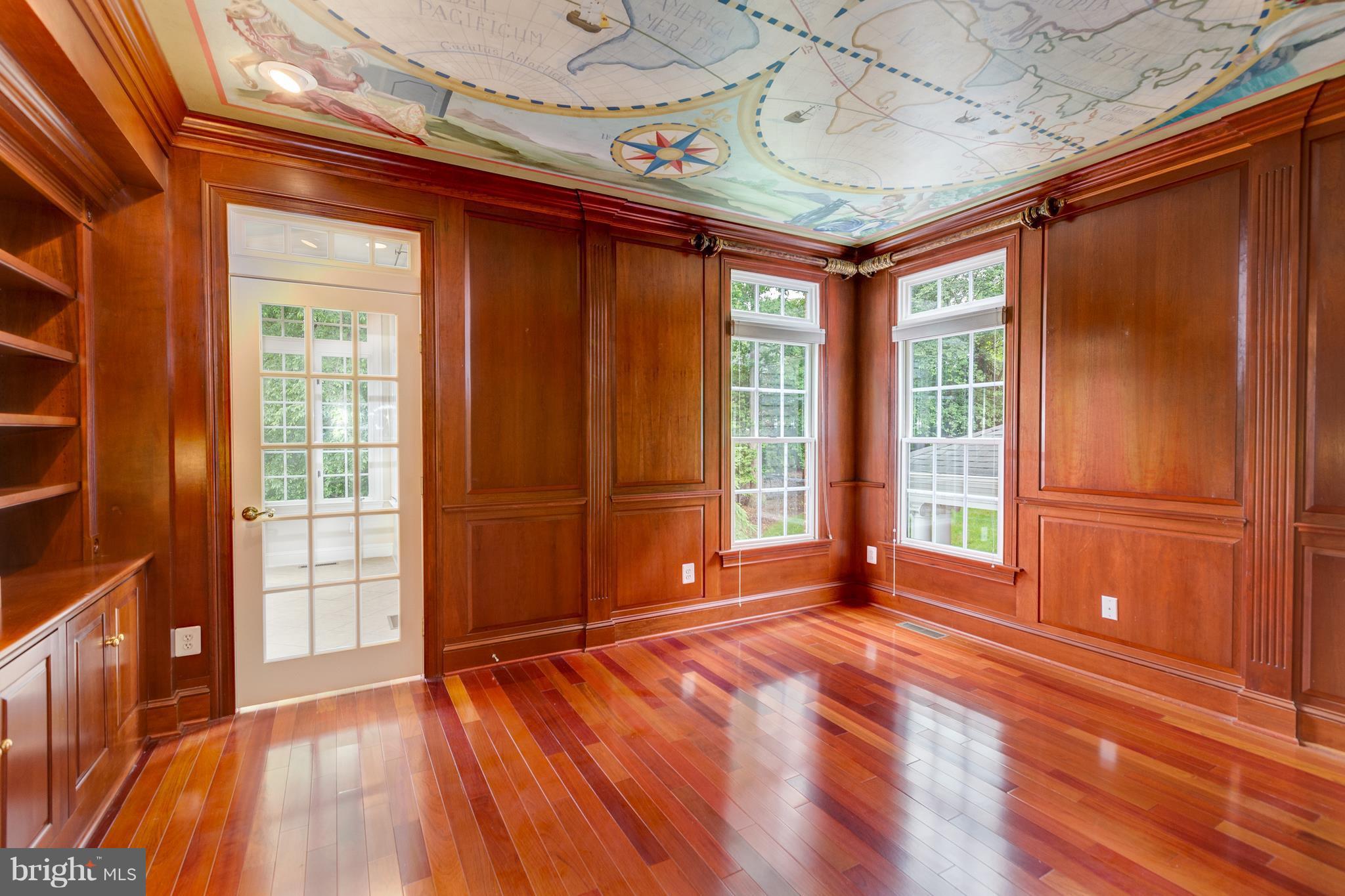 COLVIN MANOR - Residential