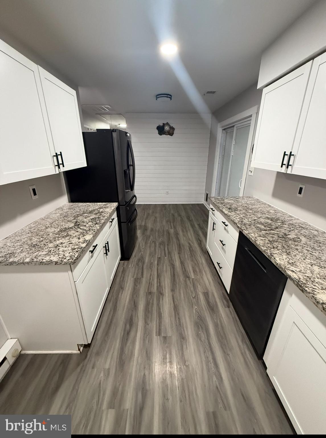 ABERDEEN HILLS - Residential