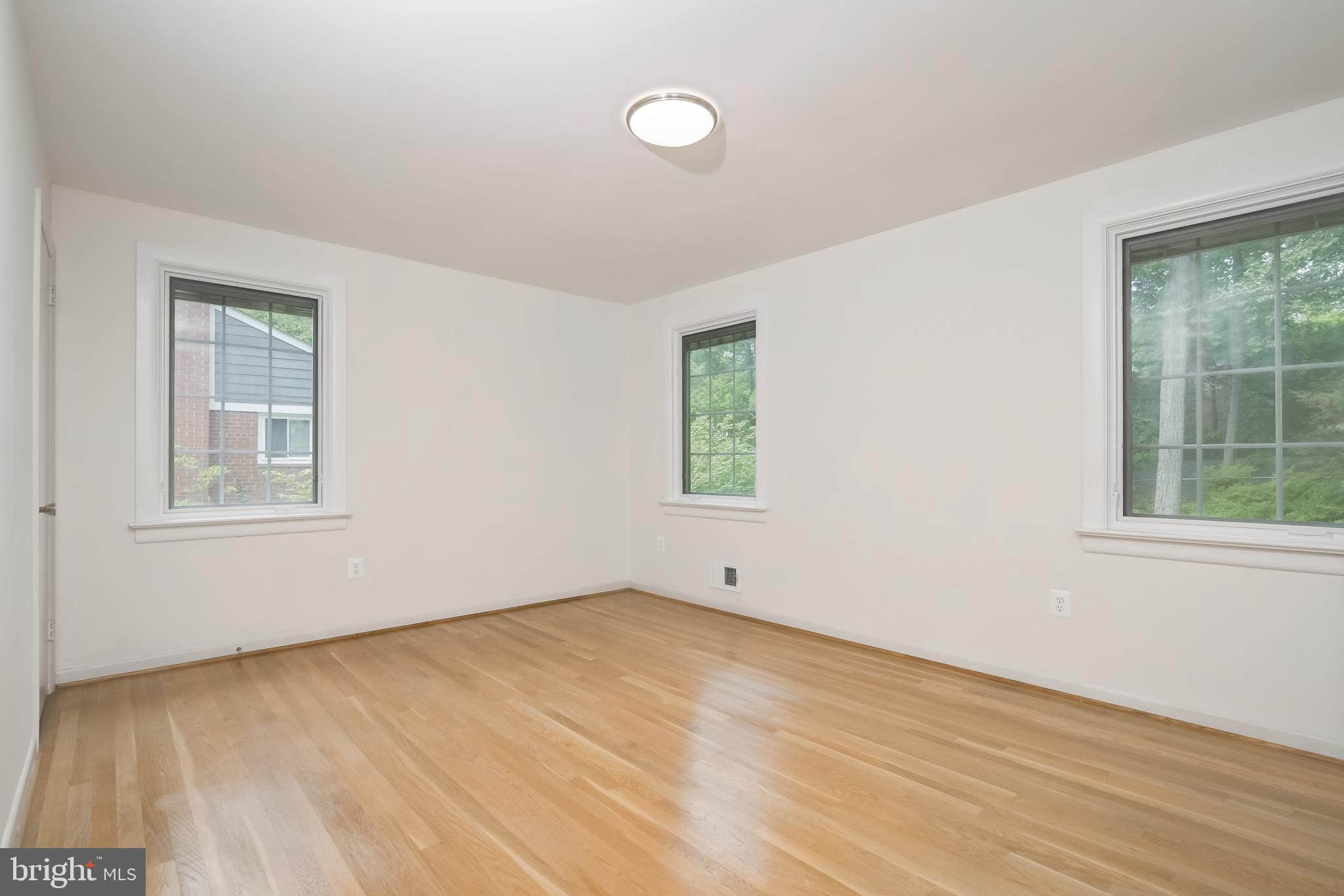 WILDWOOD KNOLLS - Residential