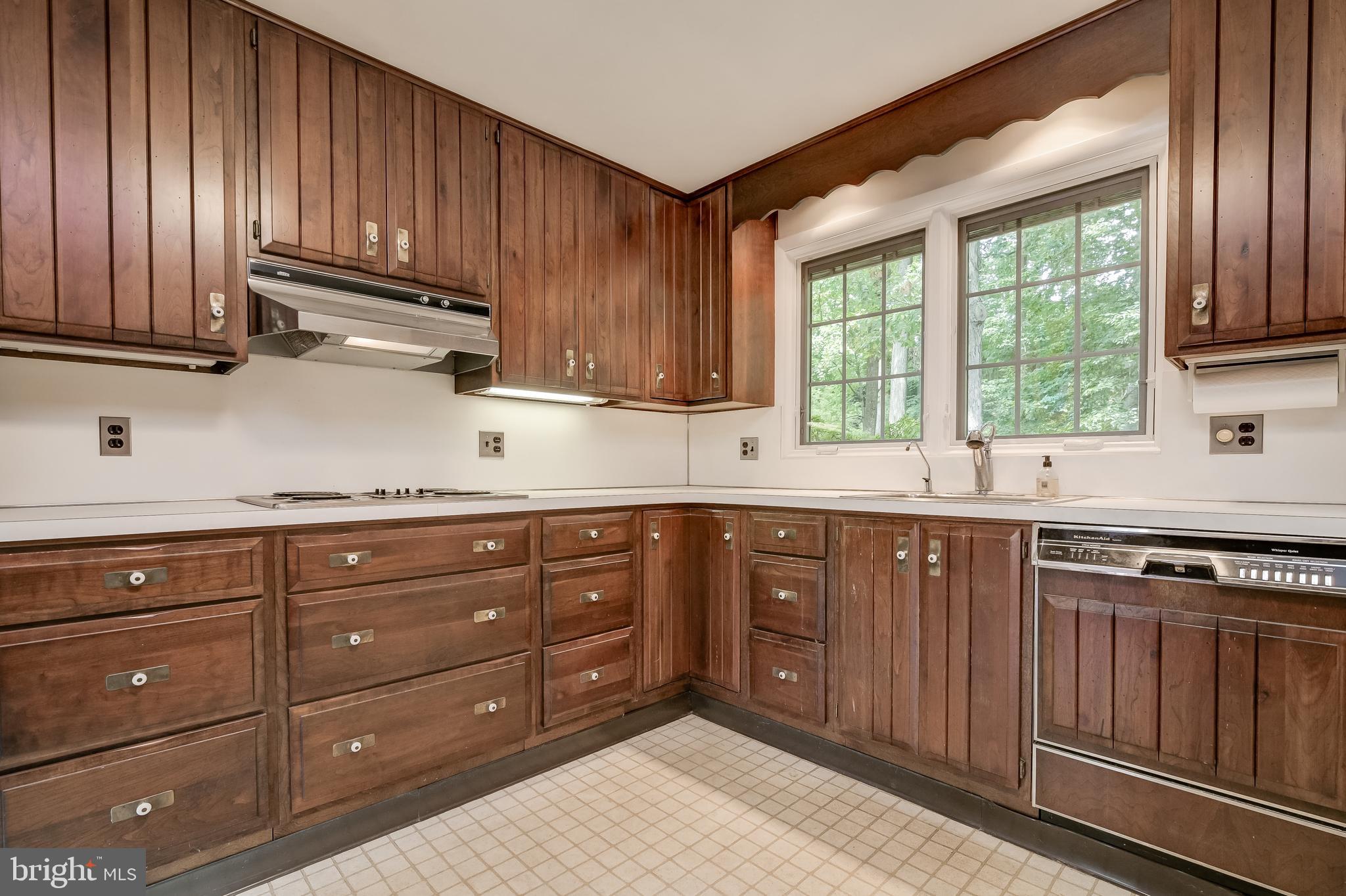 WILDWOOD KNOLLS - Residential