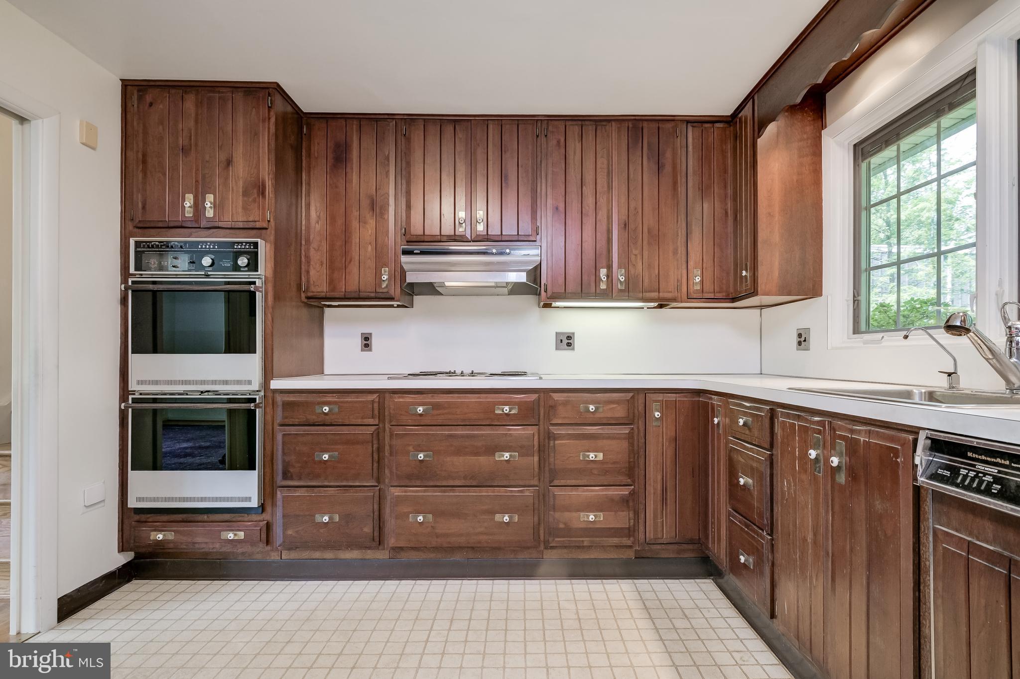 WILDWOOD KNOLLS - Residential