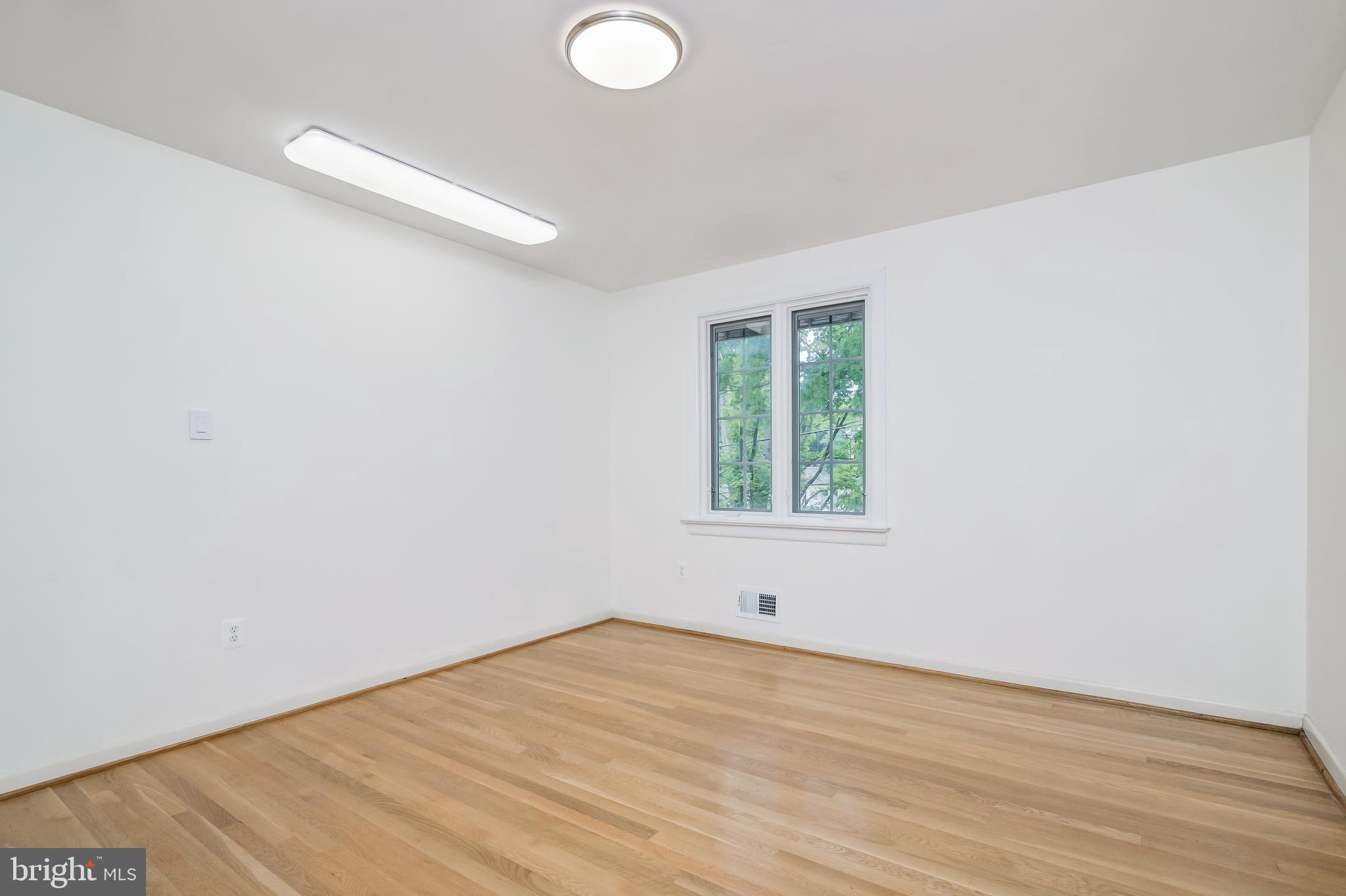 WILDWOOD KNOLLS - Residential