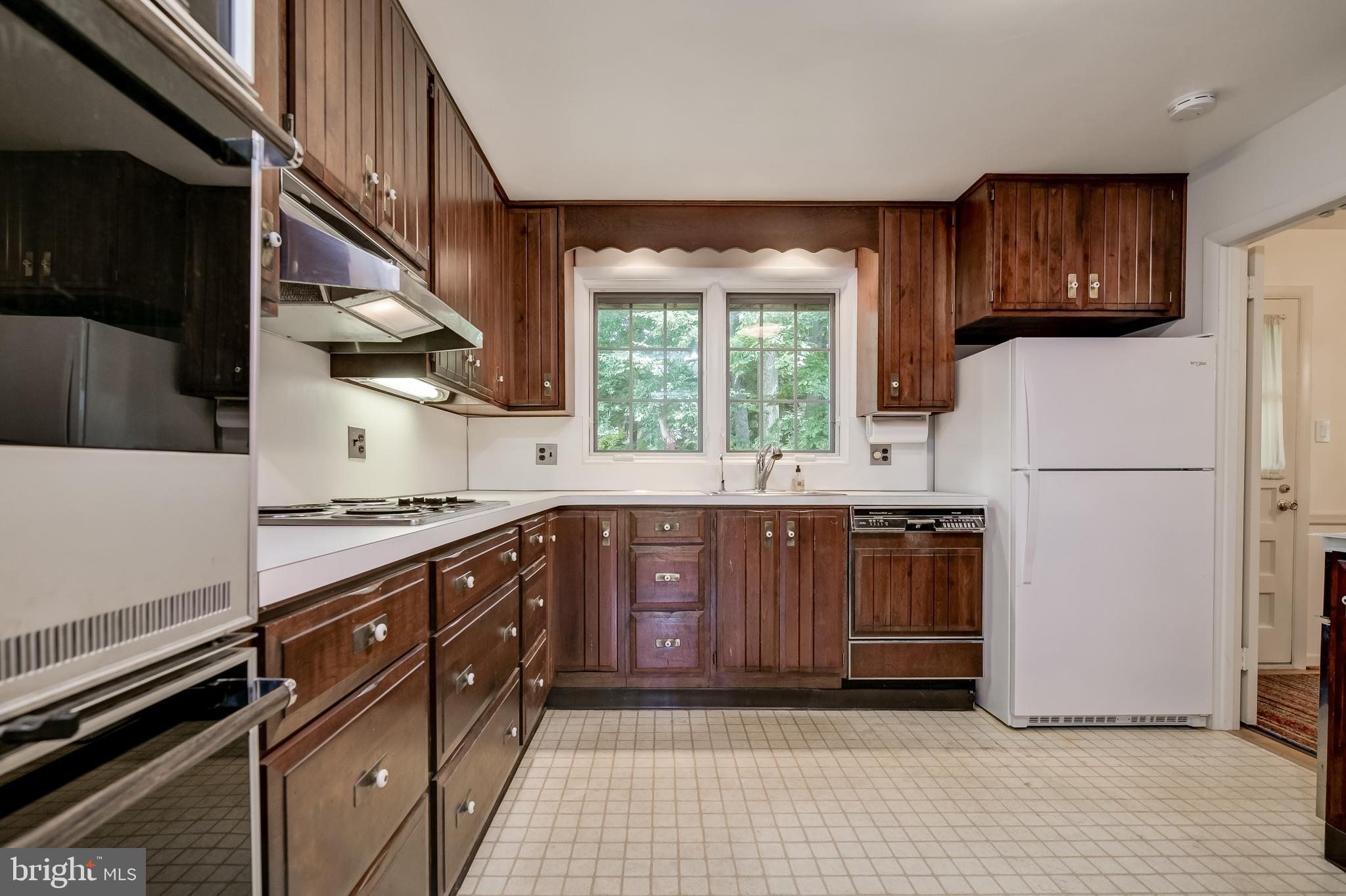 WILDWOOD KNOLLS - Residential