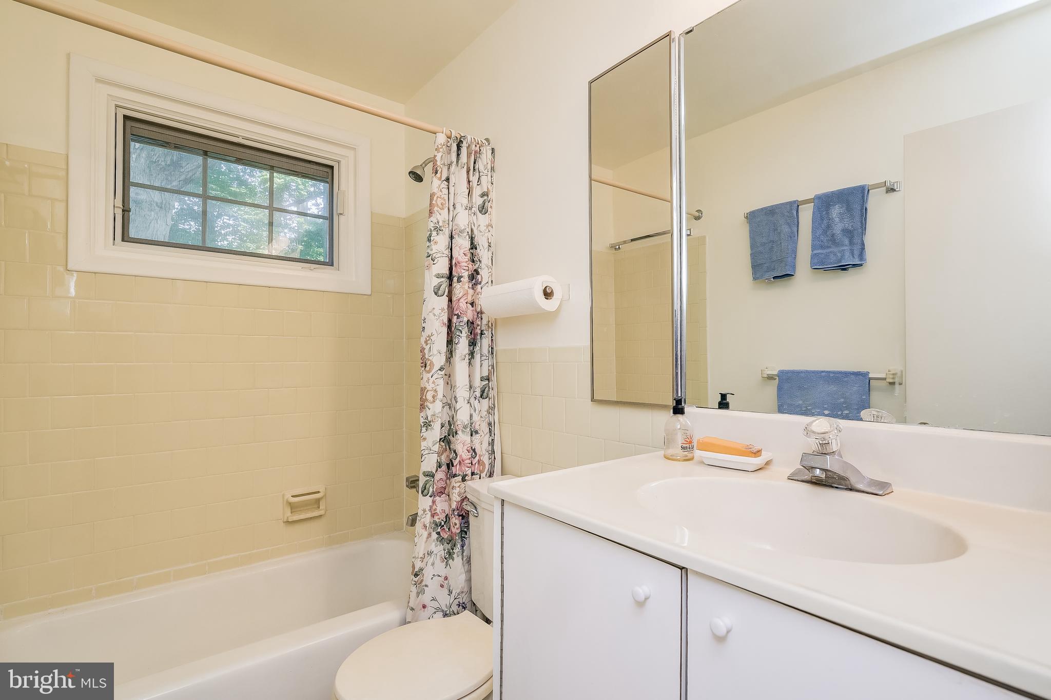 WILDWOOD KNOLLS - Residential