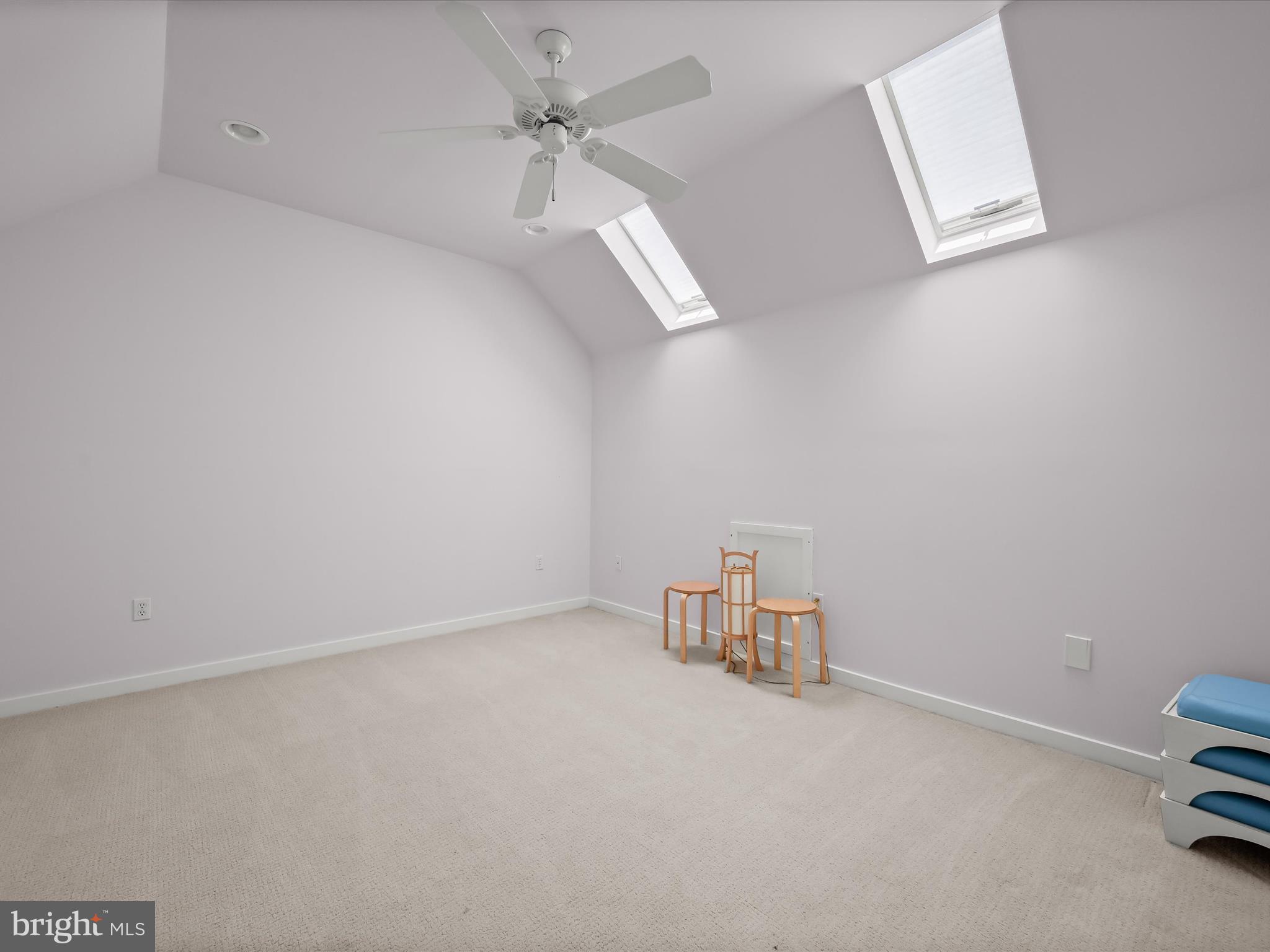 SOLOMONS RIDGE - Residential