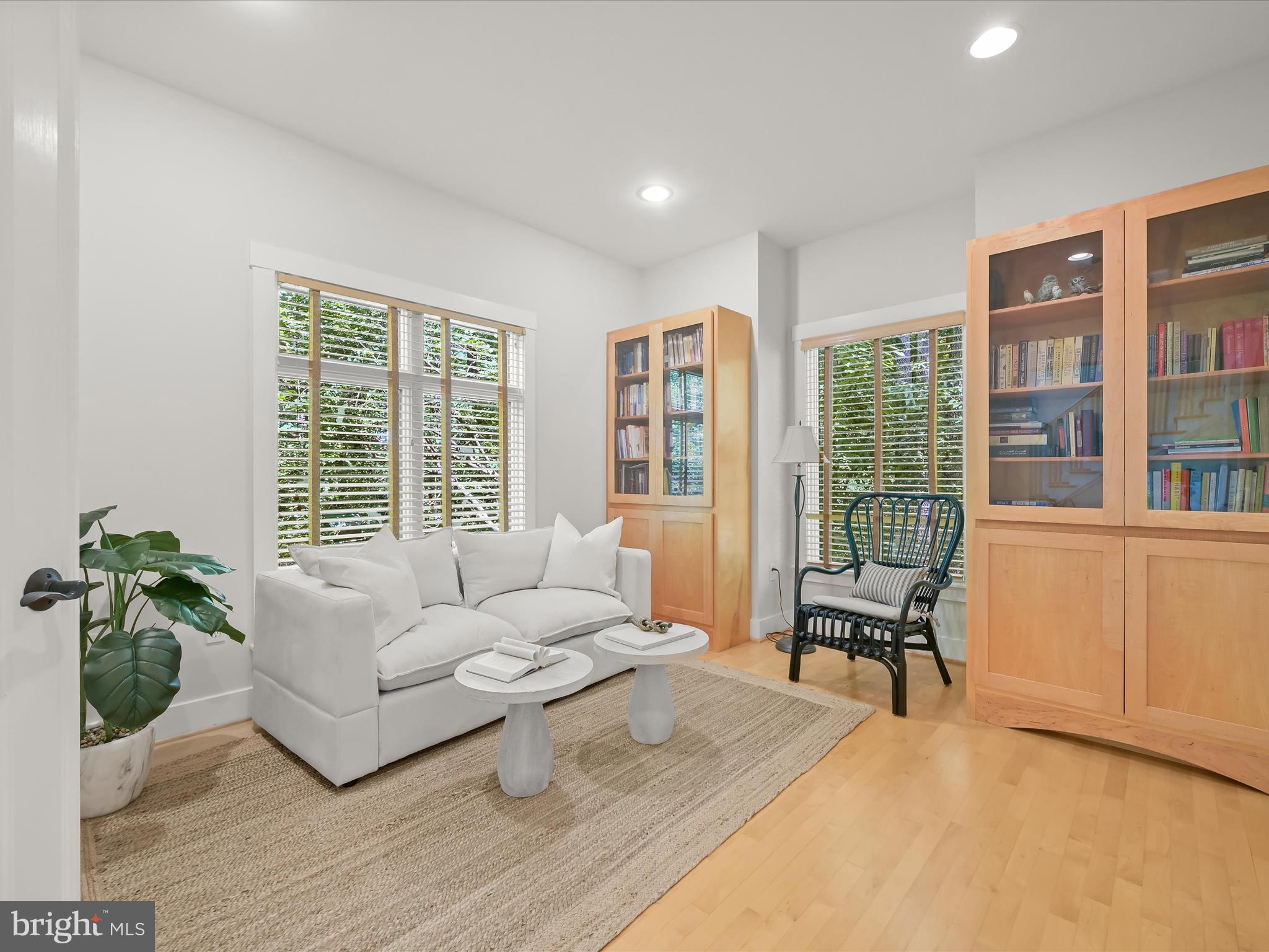 SOLOMONS RIDGE - Residential