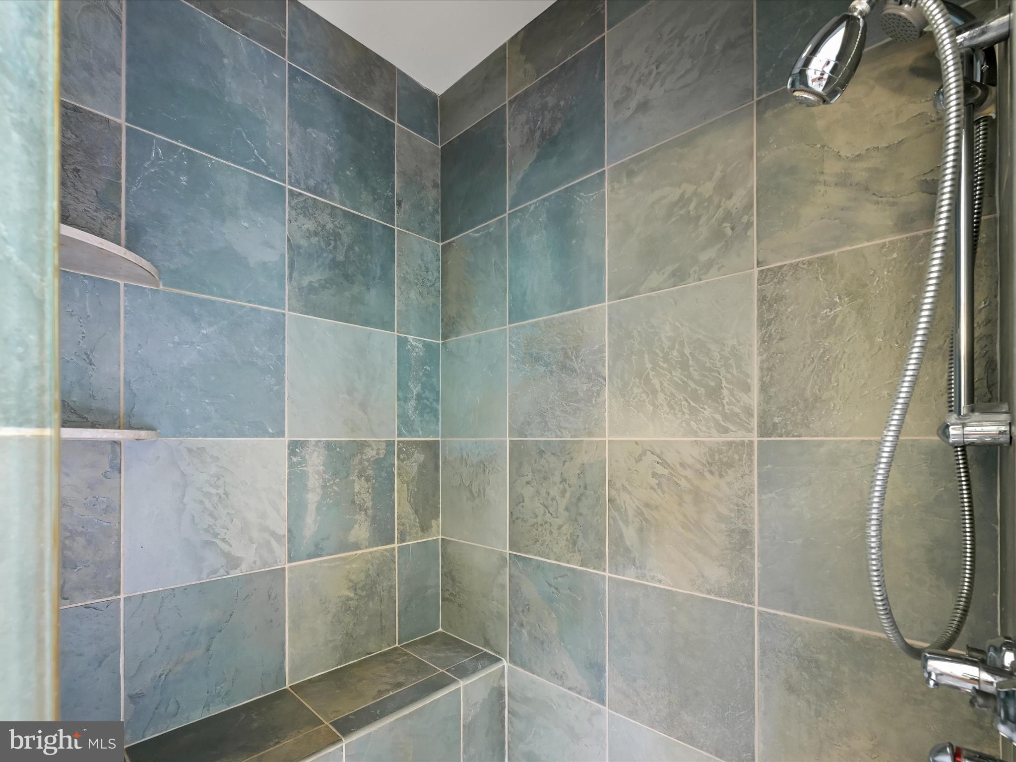 SOLOMONS RIDGE - Residential