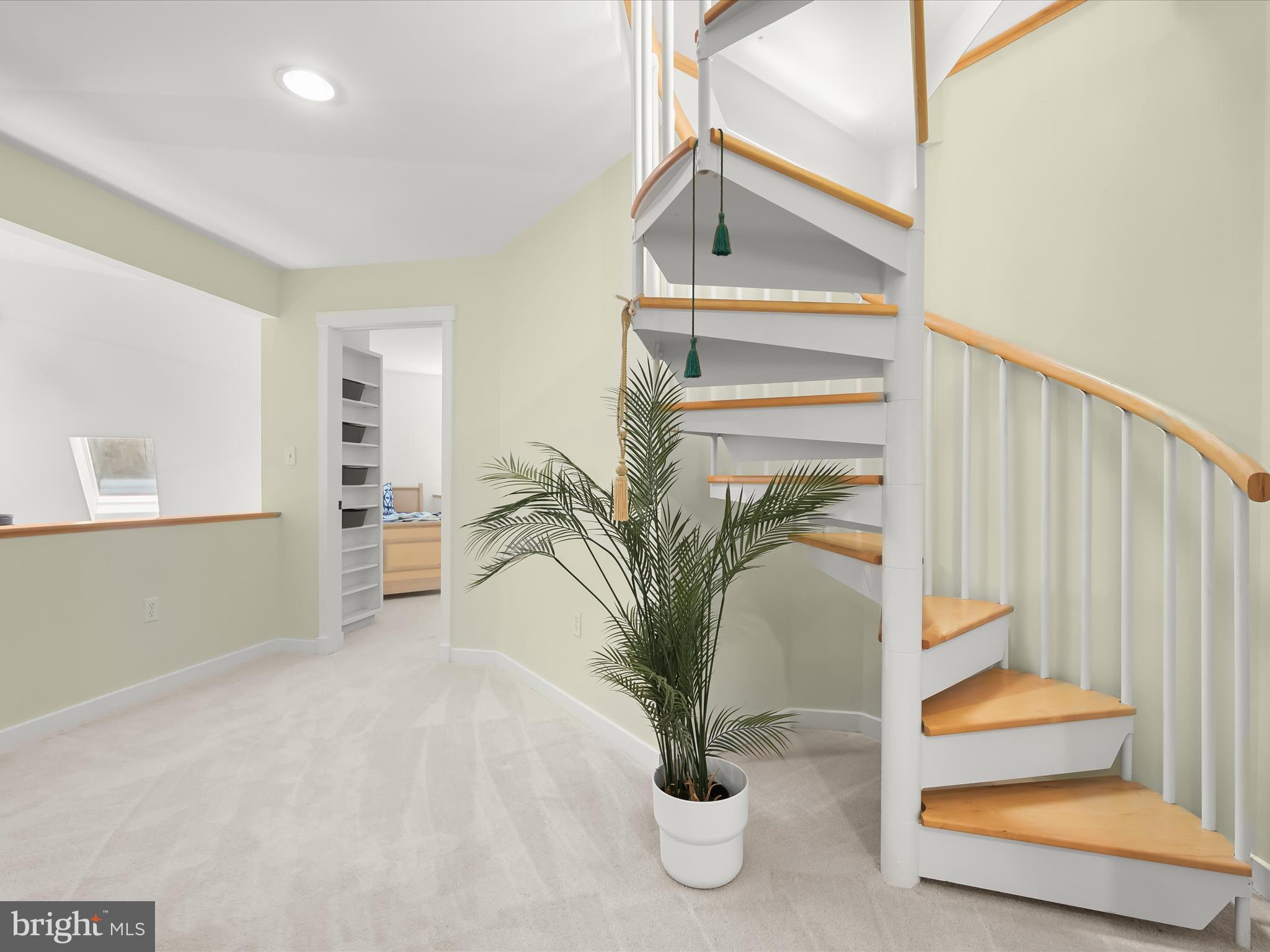 SOLOMONS RIDGE - Residential