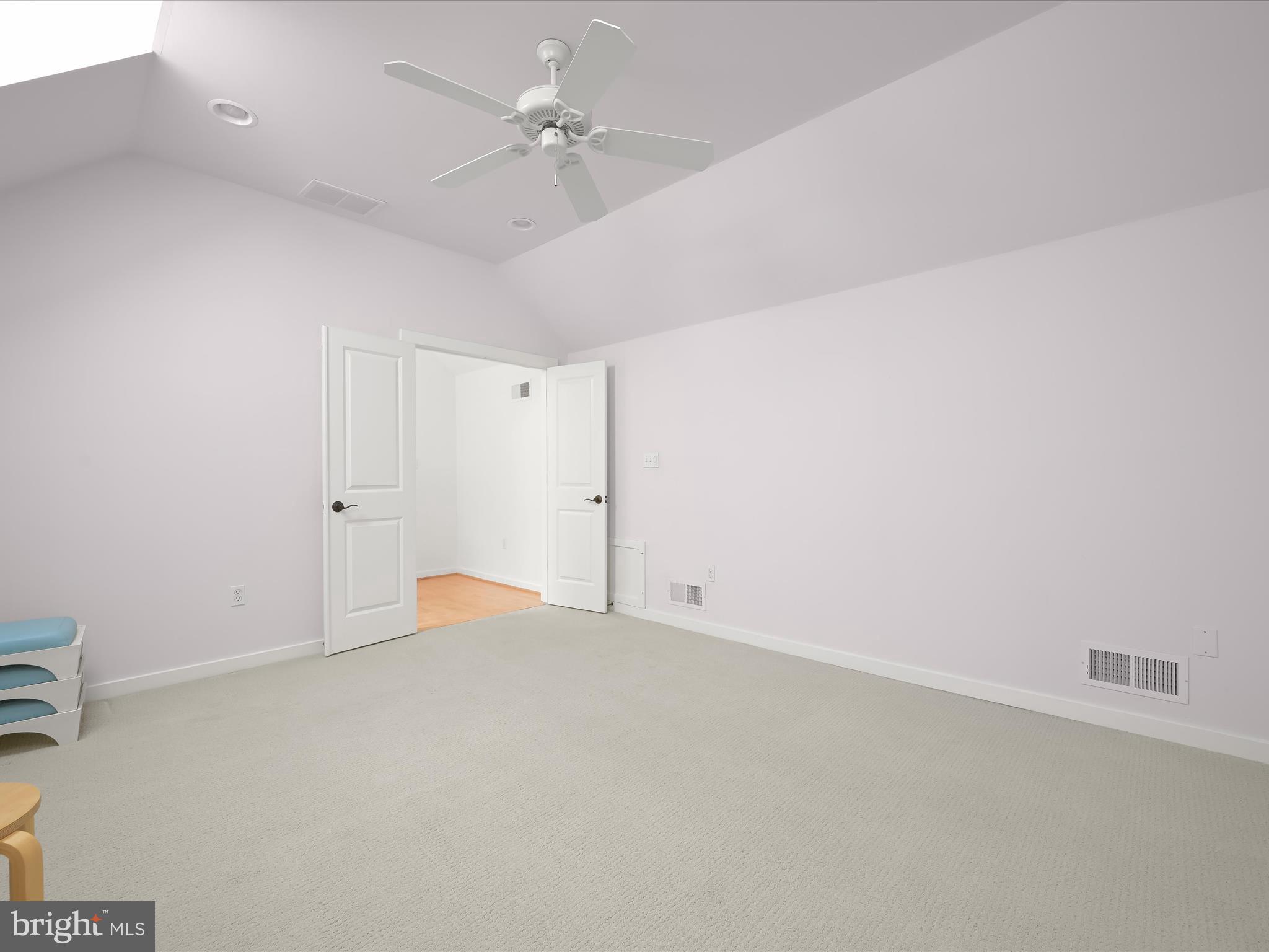 SOLOMONS RIDGE - Residential