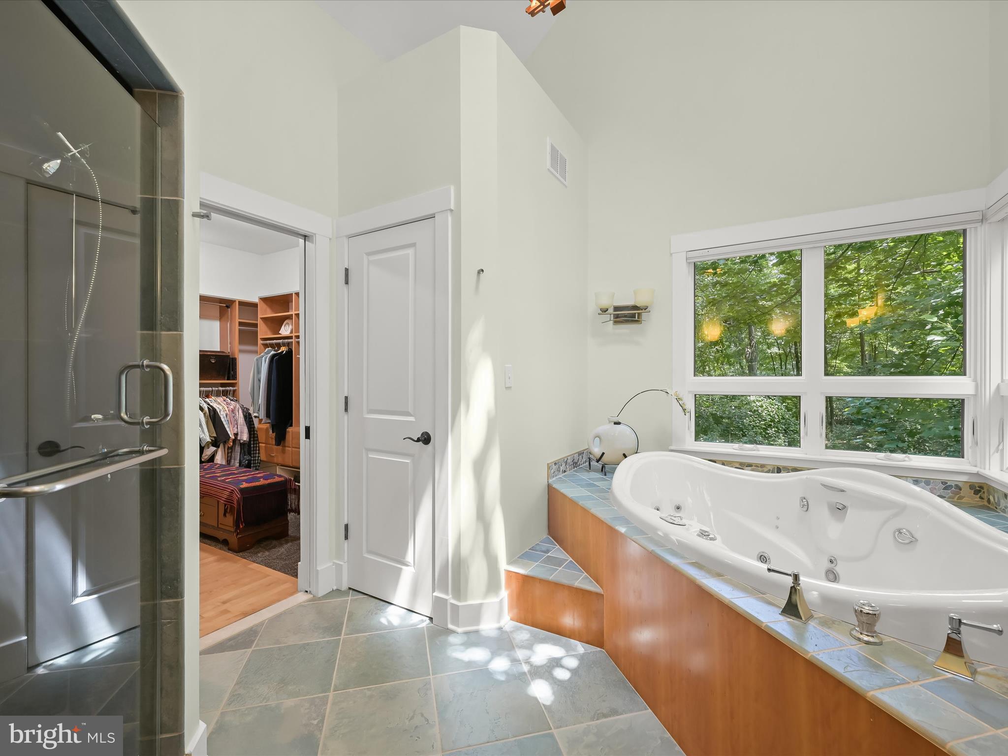 SOLOMONS RIDGE - Residential