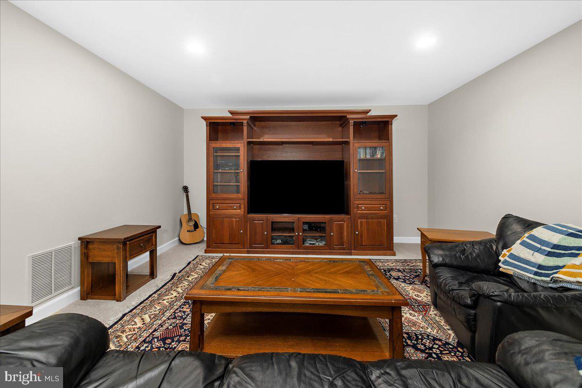 BRANTWOOD - Residential