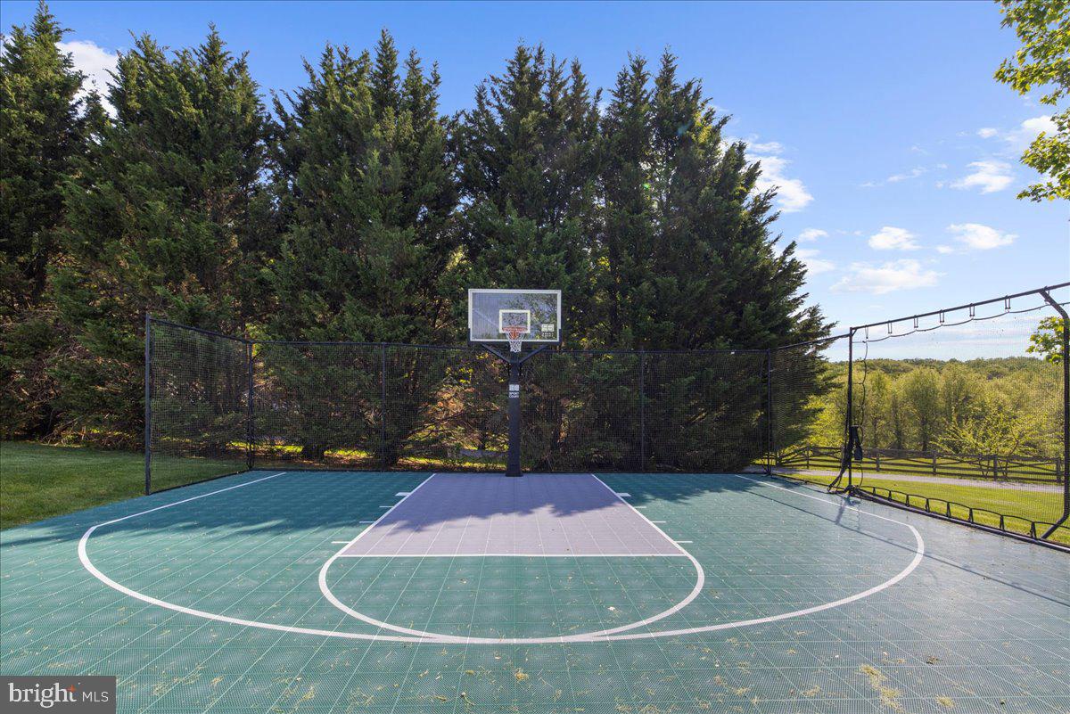 BRANTWOOD - Residential