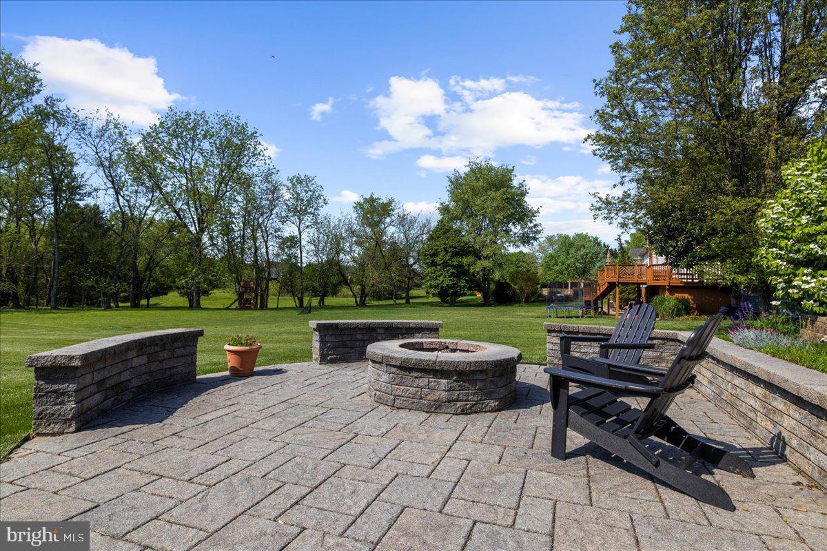 BRANTWOOD - Residential