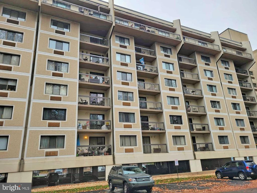 Photo of 800 Avondale Road #7N, WALLINGFORD, PA 19086 (MLS # PADE2105022)