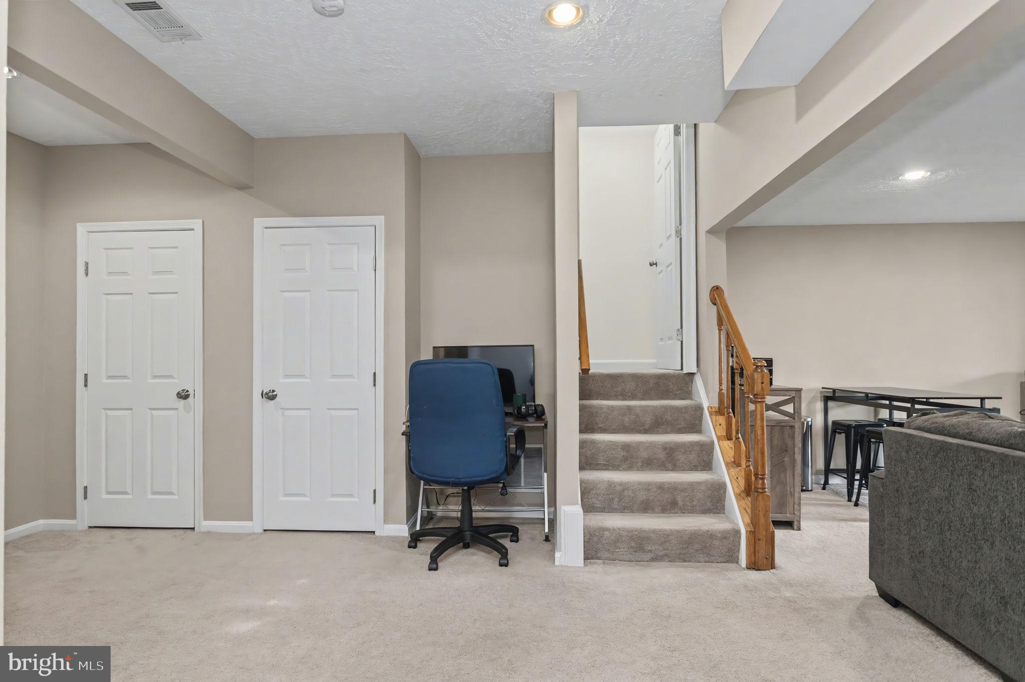 ASHBURN FARM - Residential