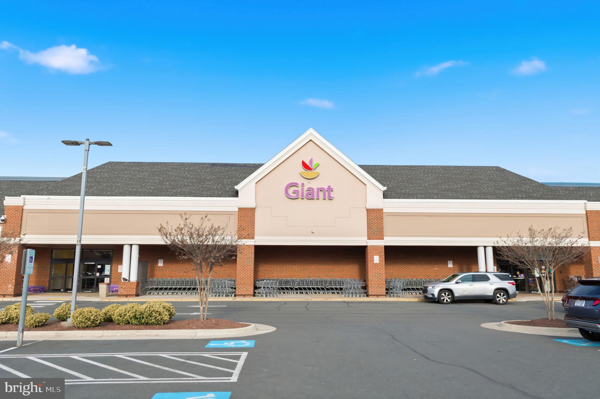 ASHBURN FARM - Residential