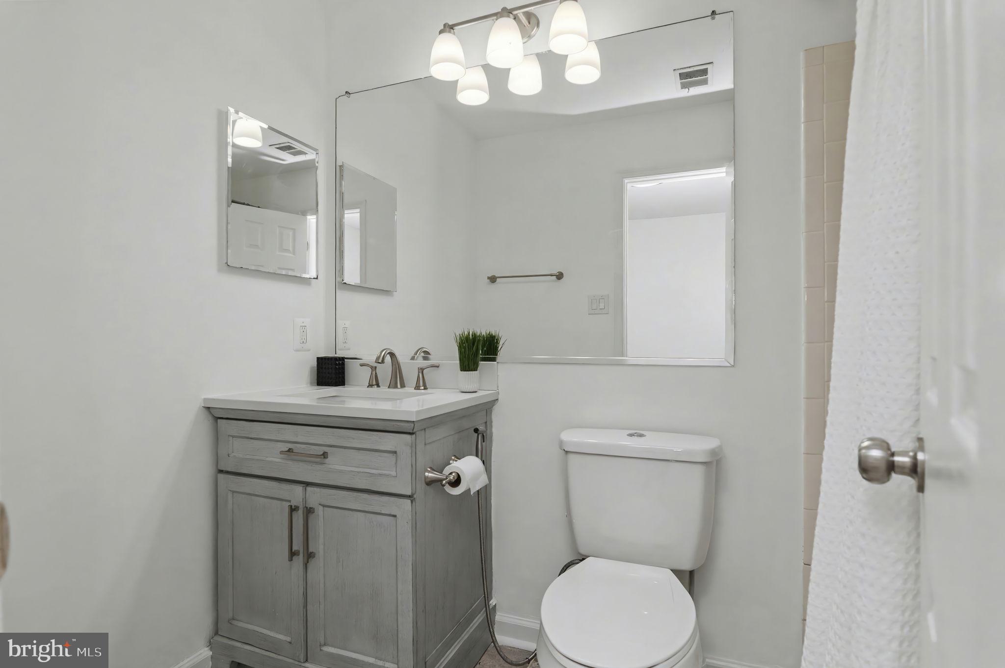 ASHBURN FARM - Residential