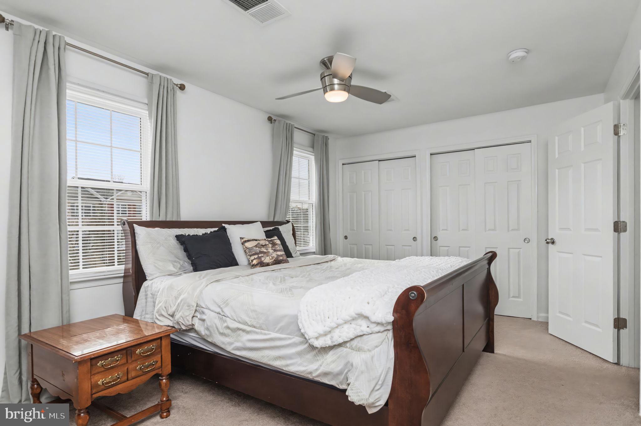 ASHBURN FARM - Residential