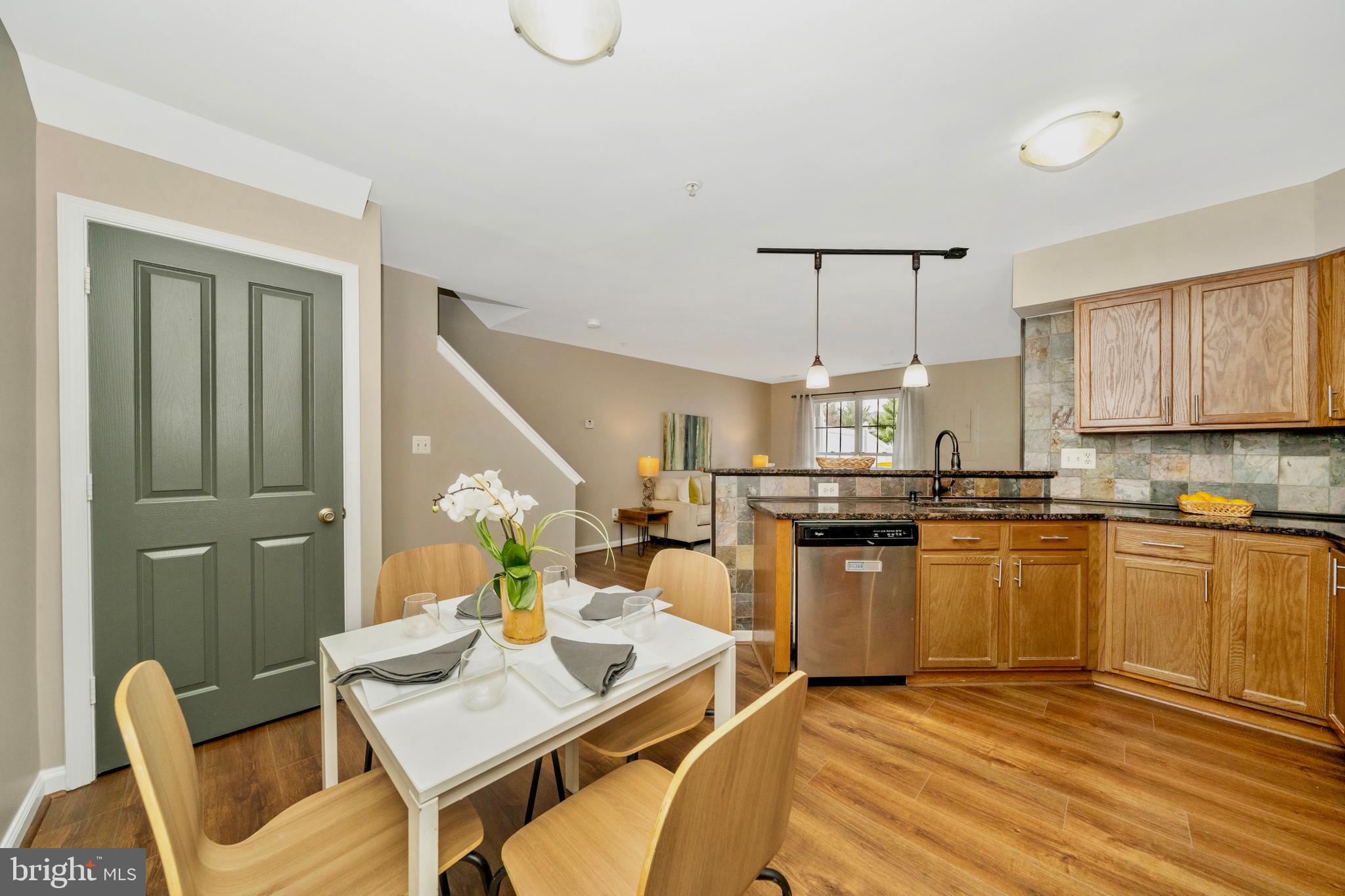 QUAIL RUN SOUTH - Residential