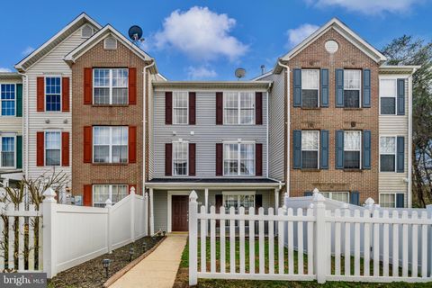 Townhouse For Sale - 1822 Triple Feather Road #87<br/> SEVERN, MD 21144