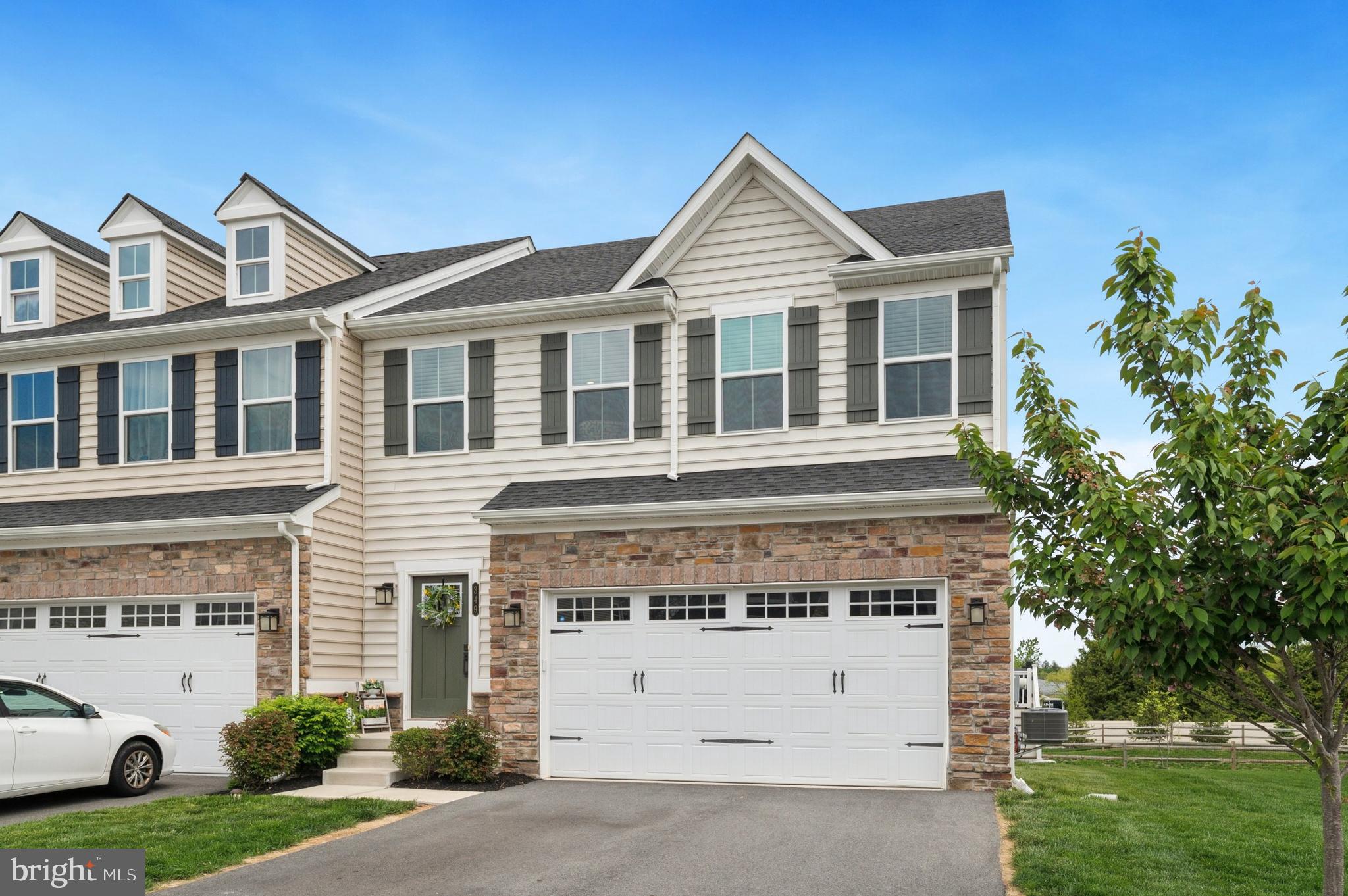 349 PIPER LANE