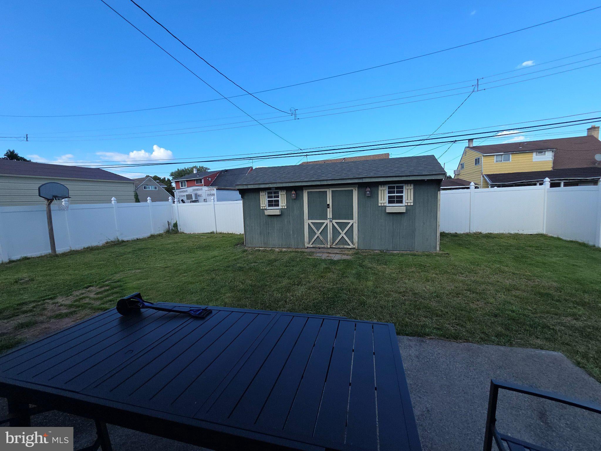 2863 NAUTILUS ROAD