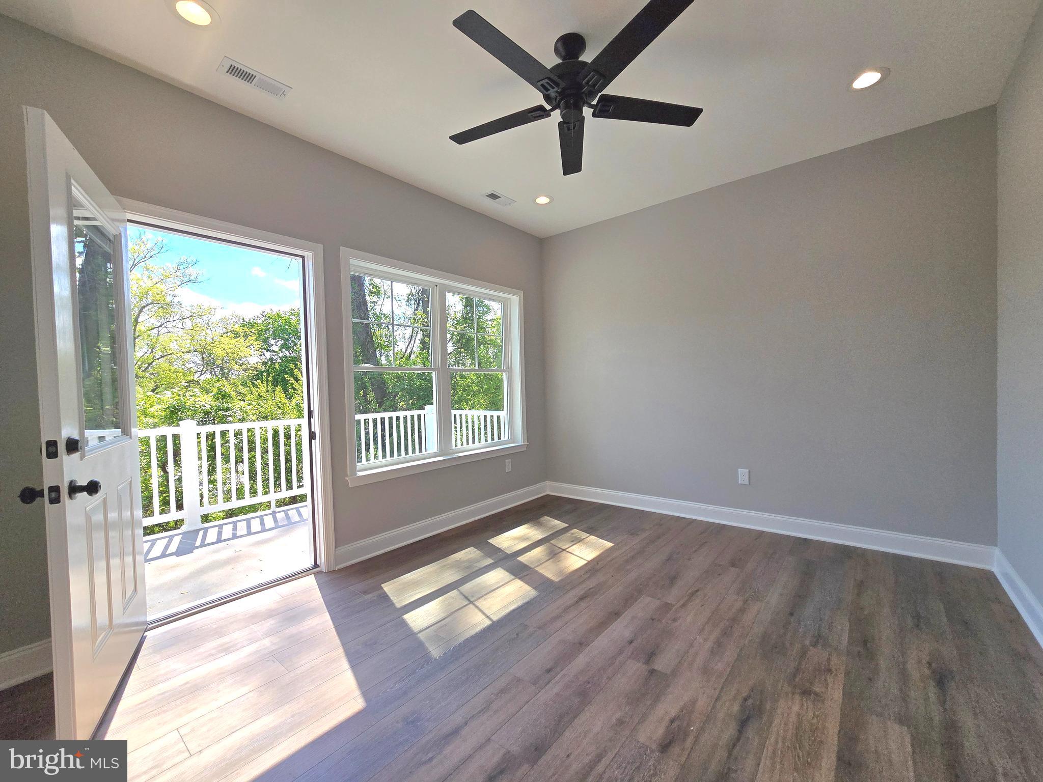 PASADENA - Residential