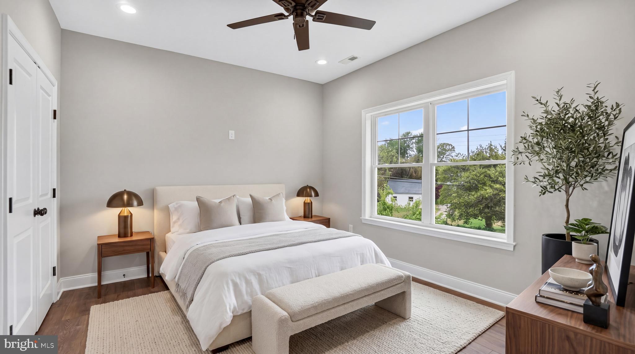 PASADENA - Residential
