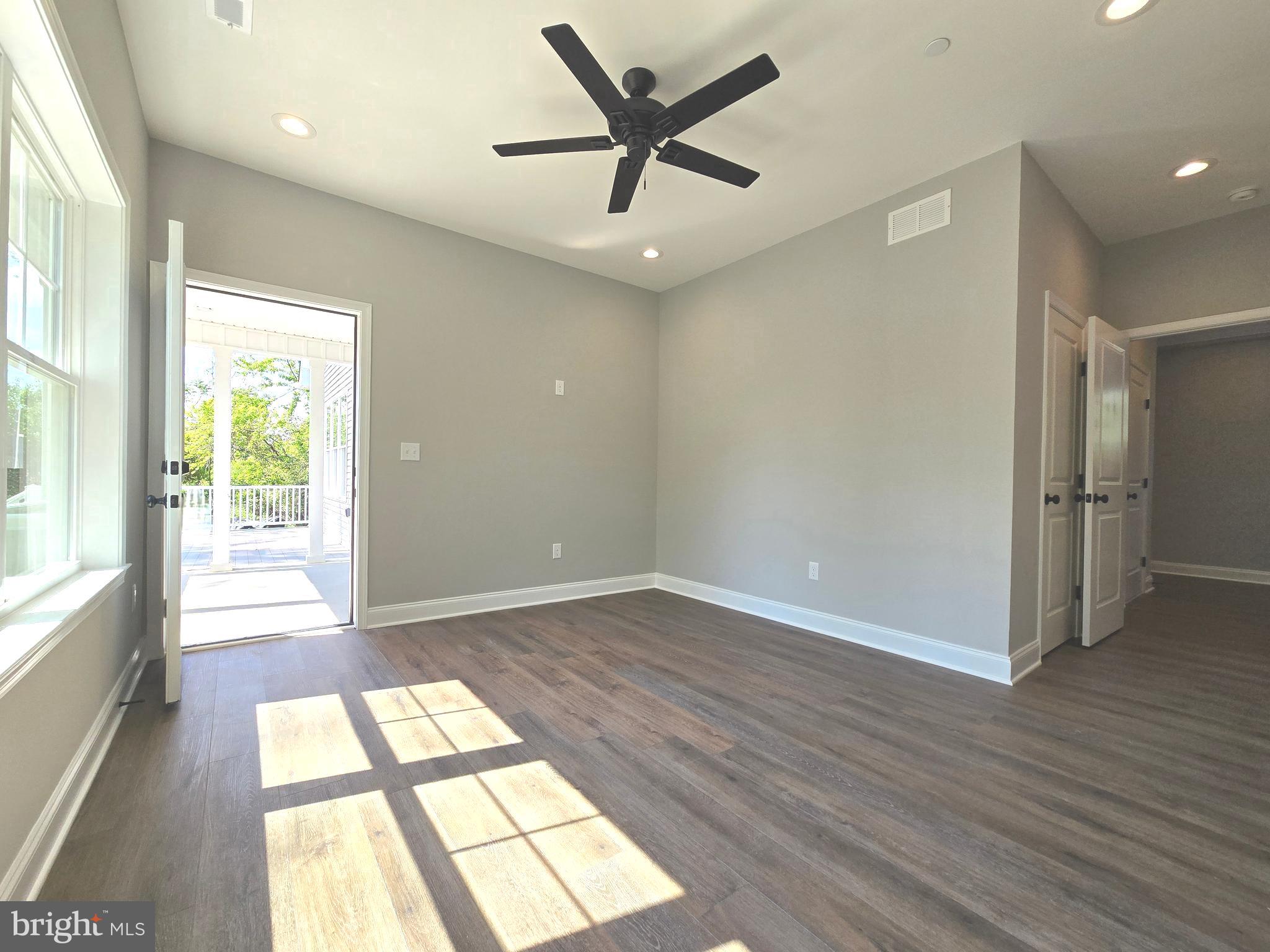 PASADENA - Residential