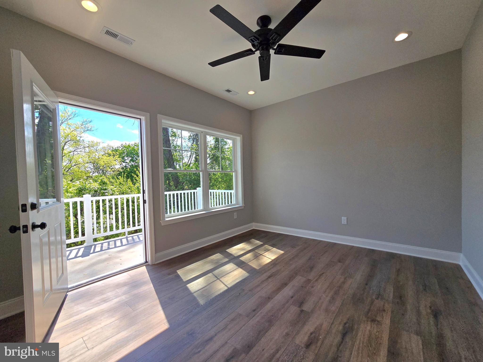 PASADENA - Residential