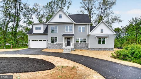 2001 POPLAR RIDGE ROAD PASADENA MD 21122