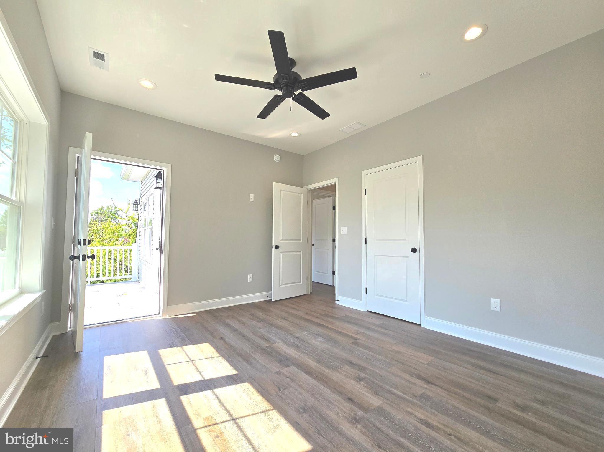 PASADENA - Residential