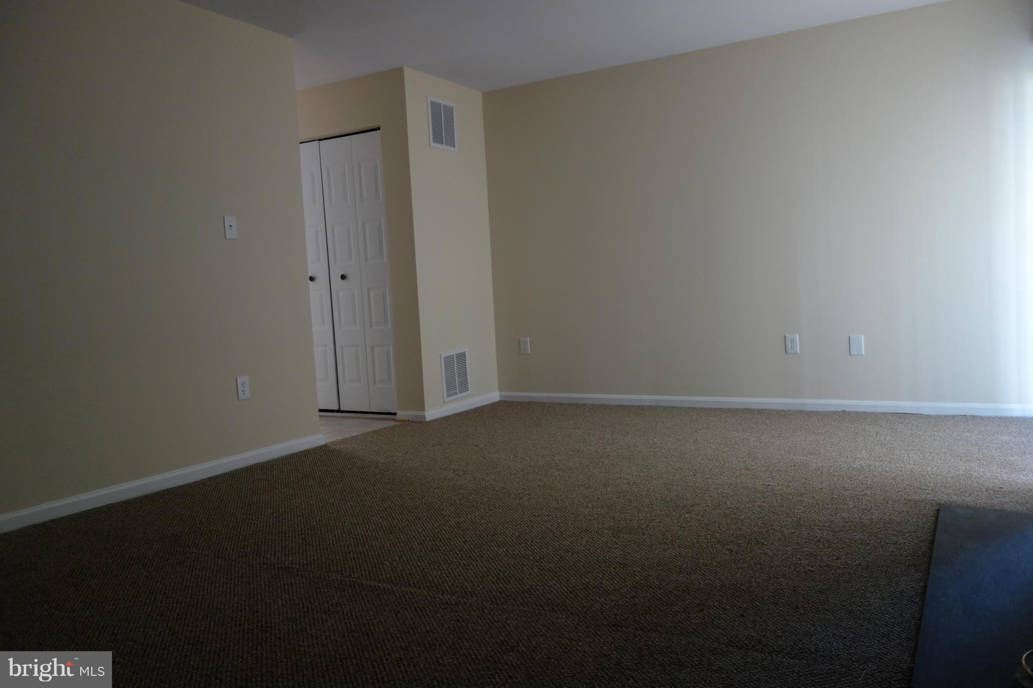 HUNTER VILLAGE - Residential