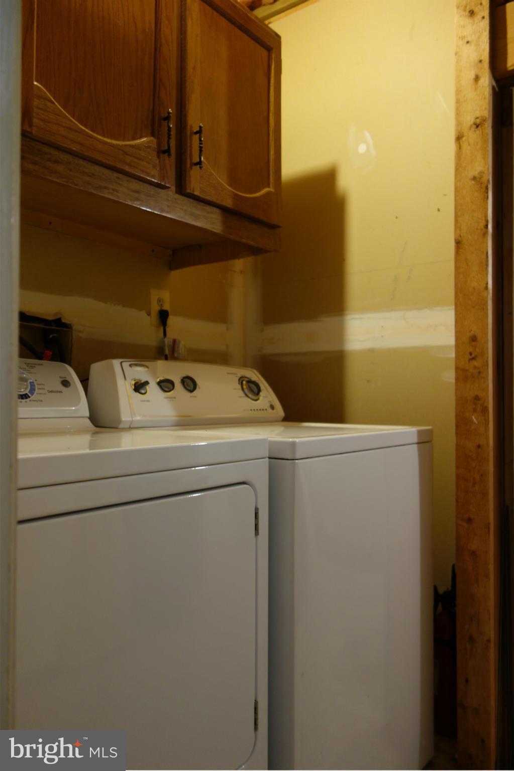 HUNTER VILLAGE - Residential