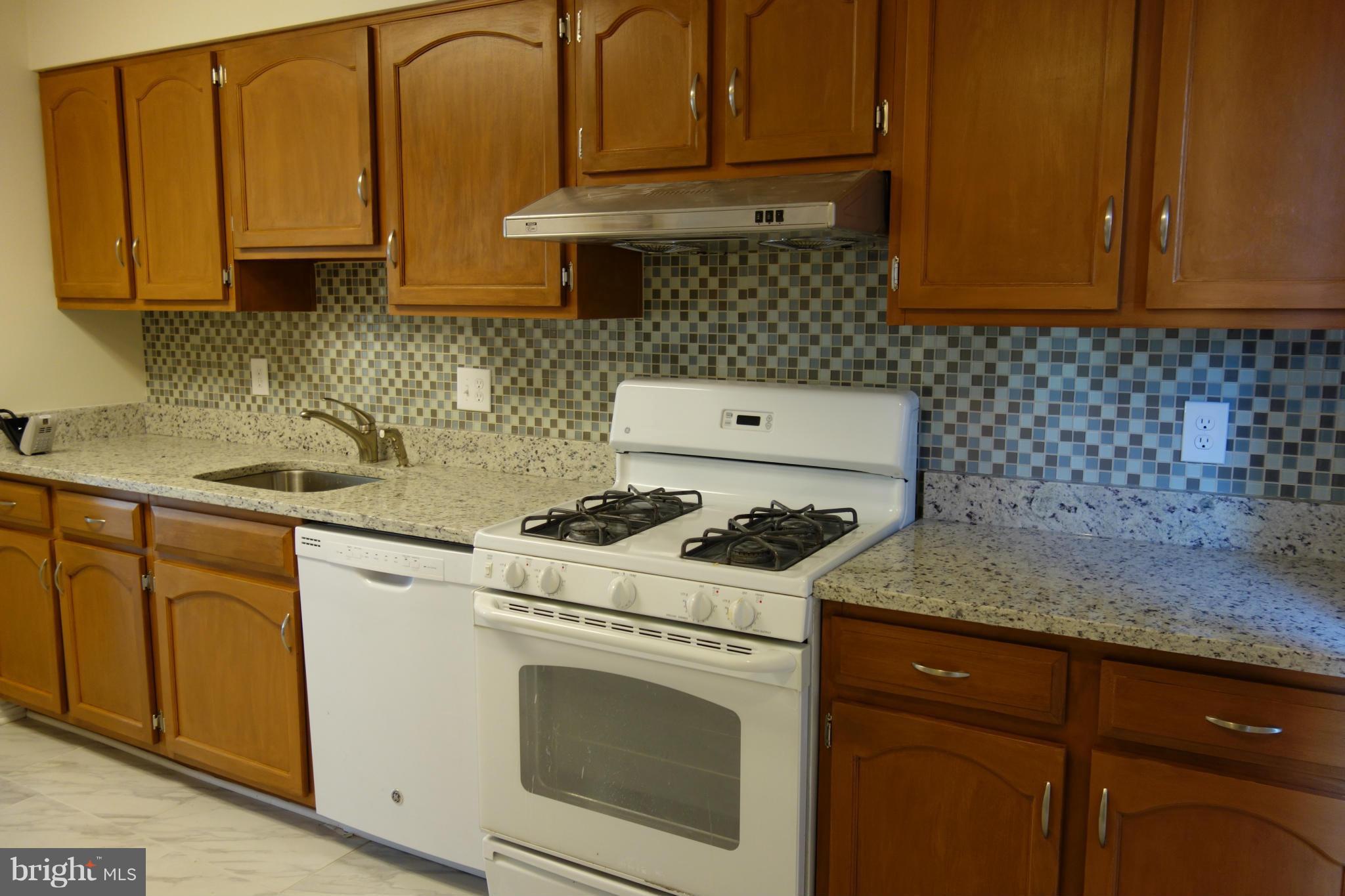 HUNTER VILLAGE - Residential