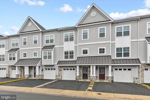 Townhouse For Sale - 19918 Ames Drive<br/> REHOBOTH BEACH, DE 19971