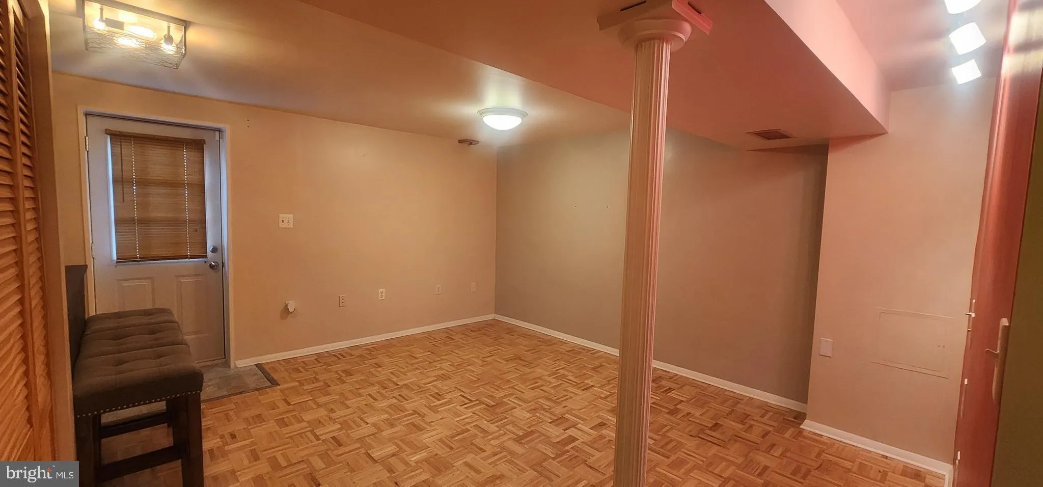 Reisterstown, Maryland 21136, United States, 3 Bedrooms Bedrooms, ,2 BathroomsBathrooms,Residential,Pending,16851