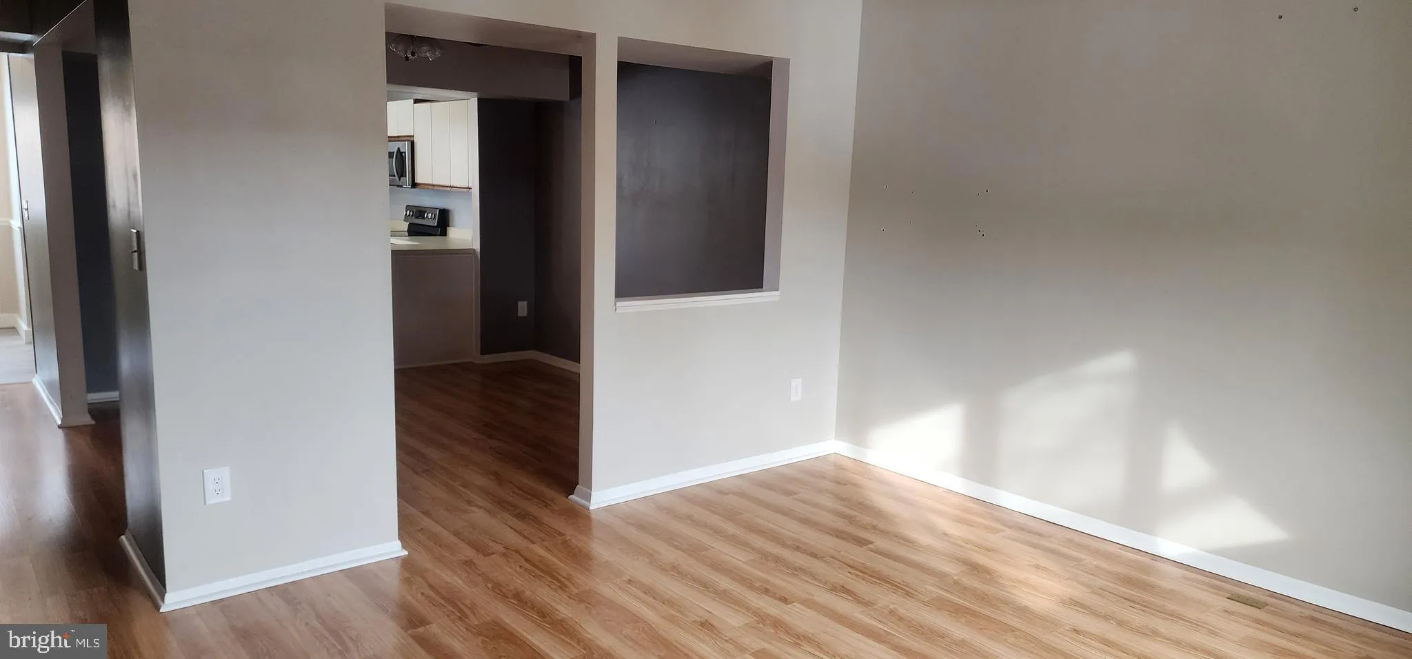 Reisterstown, Maryland 21136, United States, 3 Bedrooms Bedrooms, ,2 BathroomsBathrooms,Residential,Pending,16851