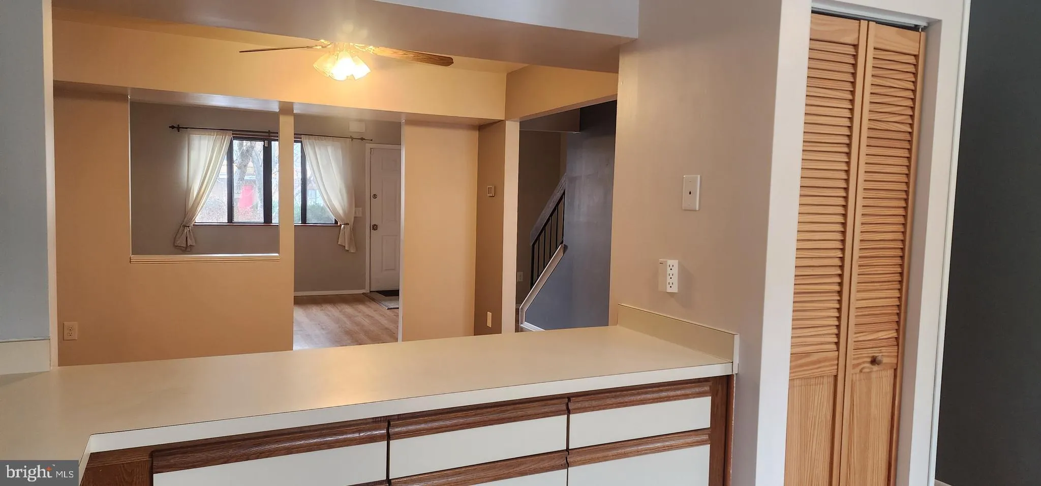 Reisterstown, Maryland 21136, United States, 3 Bedrooms Bedrooms, ,2 BathroomsBathrooms,Residential,Pending,16851