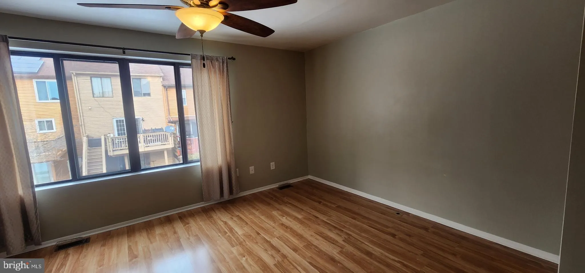 Reisterstown, Maryland 21136, United States, 3 Bedrooms Bedrooms, ,2 BathroomsBathrooms,Residential,Pending,16851