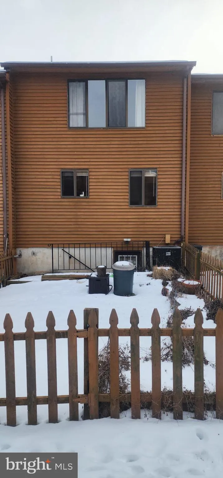 Reisterstown, Maryland 21136, United States, 3 Bedrooms Bedrooms, ,2 BathroomsBathrooms,Residential,Pending,16851