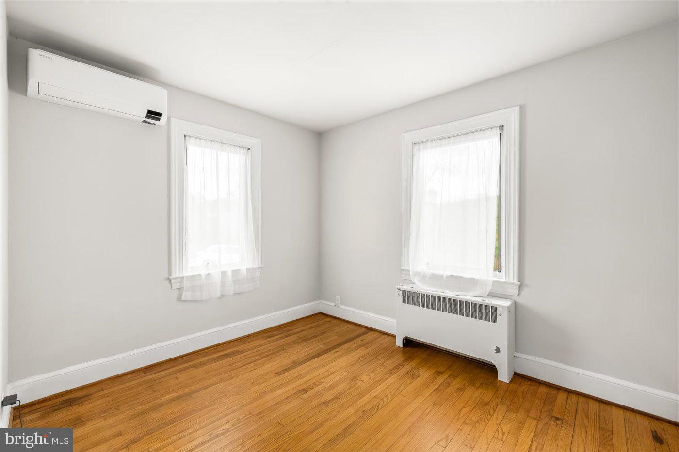 WOODVILLE - Residential